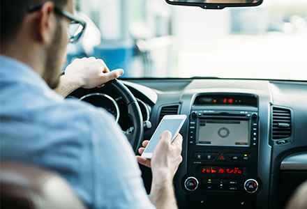 driver texting while driving